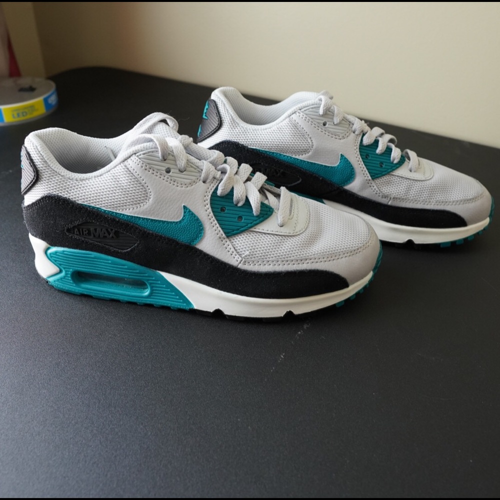 NIKE AIR MAX 90 Sz 5Y UNISEX